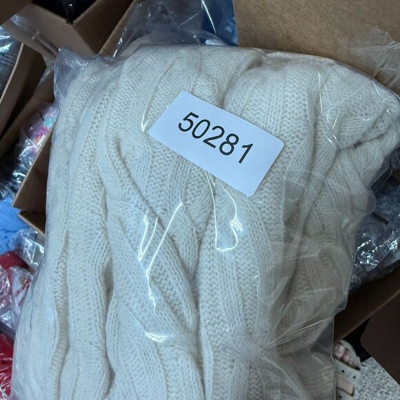 Alexandra Bartlett Sweater Pullover Women M Medium Beige Knit V-Neck Wool Casual - Picture 6 of 6